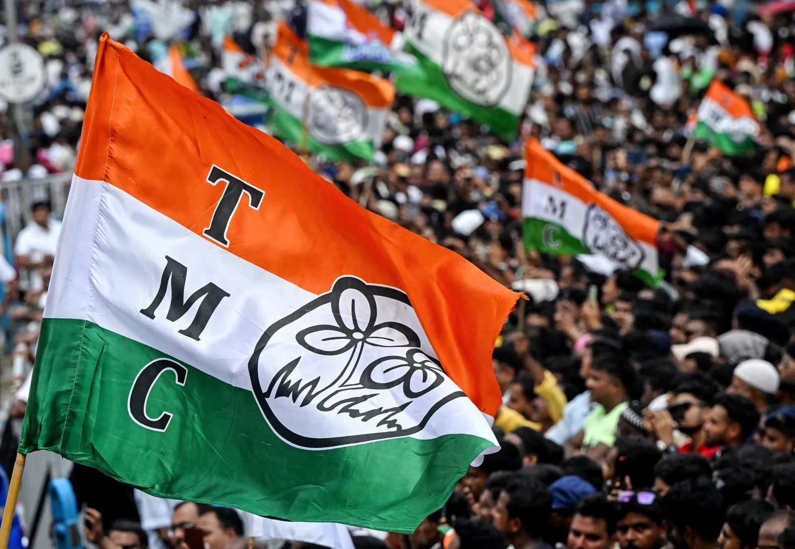 Election Commission Weighs Trinamool Congress Leadership Crisis